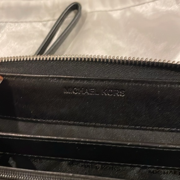 Michael Kors Jet Set Travel Phone Wallet Wristlet - Picture 9 of 12